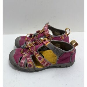 Keen Seacamp II CNX Girls Size 2 Pink And Yellow Water And Trail Sandals
